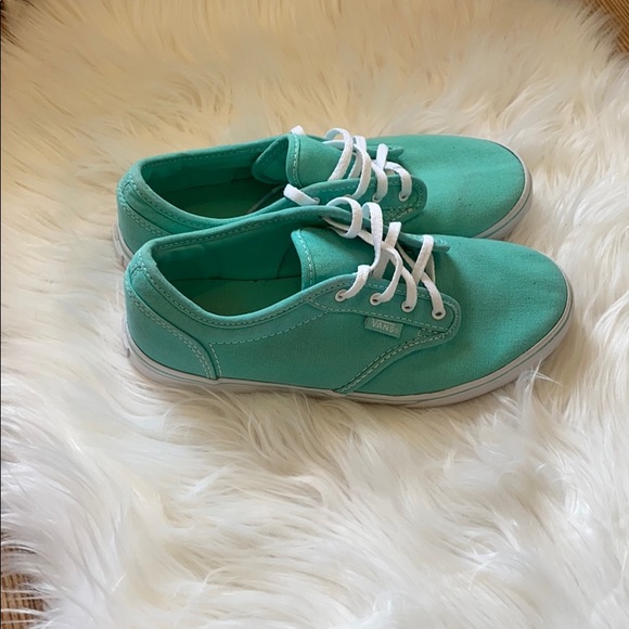 Vans - Picture 2 of 5